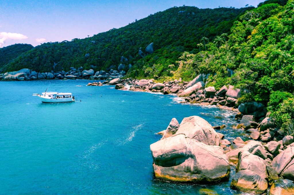 5-MOTIVOS-PARA-VISITAR-FLORIANOPOLIS-2048x1360